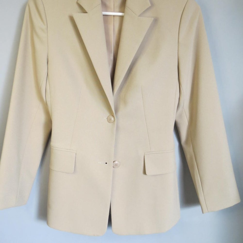 PORTMANS - CLASSIC, FITTED STYLE JACKET - SIZE 6 - PRESENTS AS NEW. - Picture 4 of 8